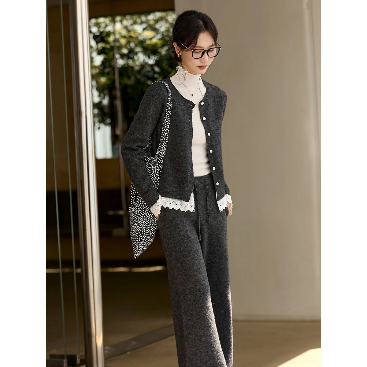 VIMLY Gray Knit Two-Piece Set Women 2026 Fall New Grayscale Lace Trim Spliced Knit Cardigan Wide-leg Baggy Pants Female 75117