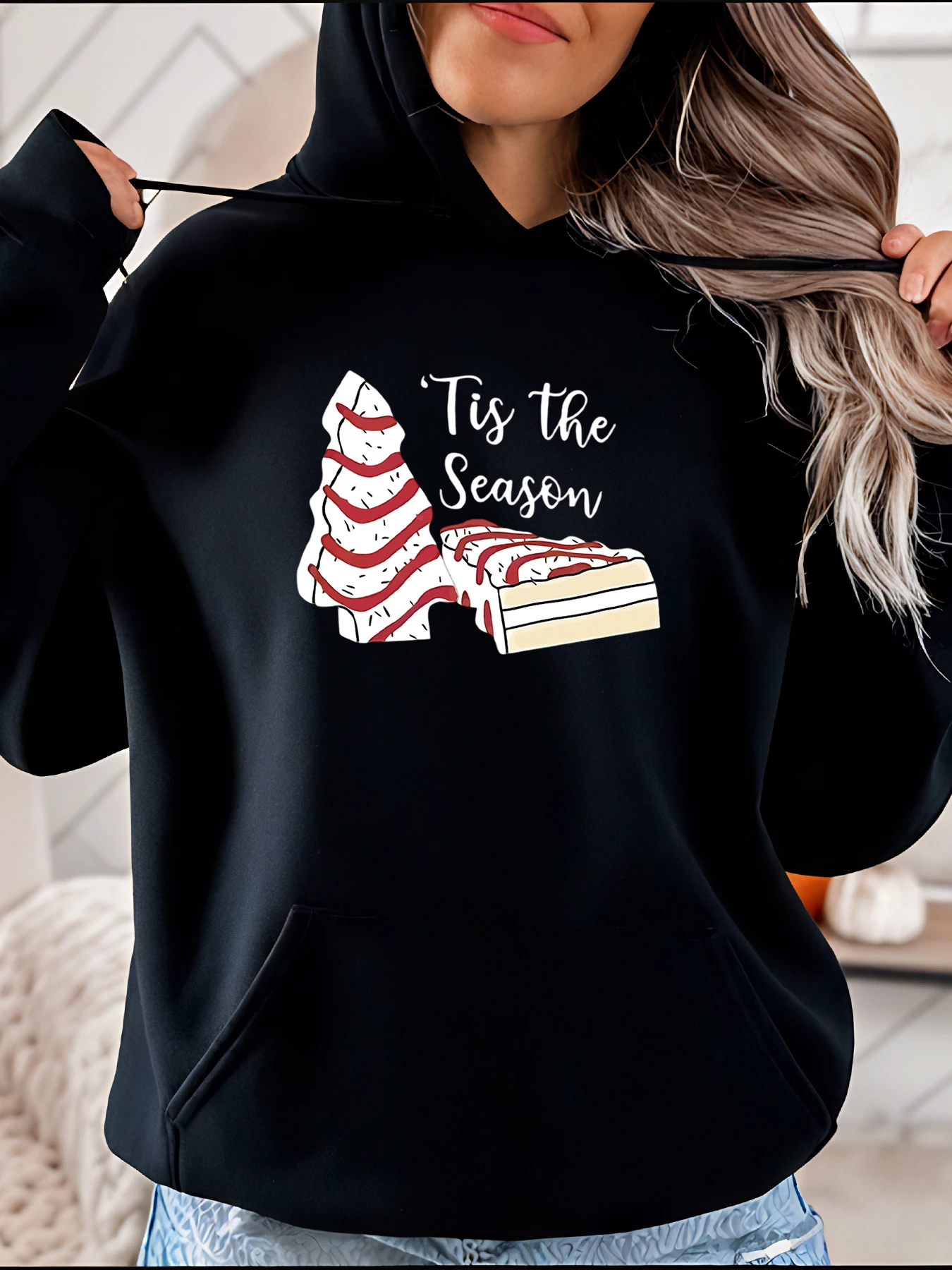 Christmas Tree Cake Print Hoodie Casual Winter Holiday Design Women Cozy Outfit for Festive Season