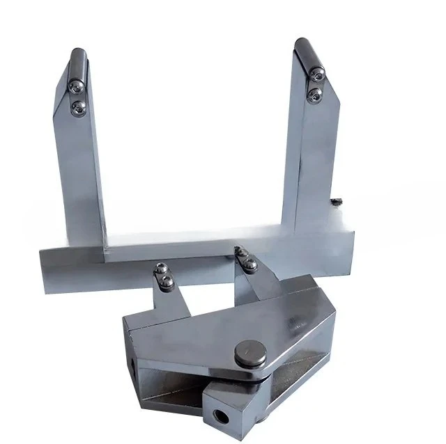 Test device for flexural toughness of high ductile concrete