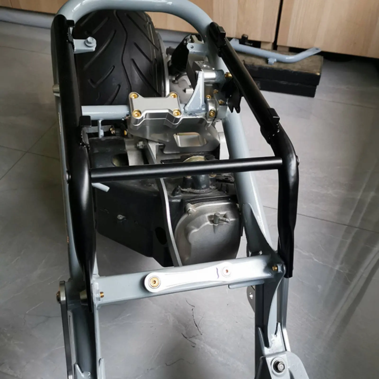 Split Seat Support Bracket Metal Construction Motorcycle Seat Bracket Set Long-Lasting Easy to Install