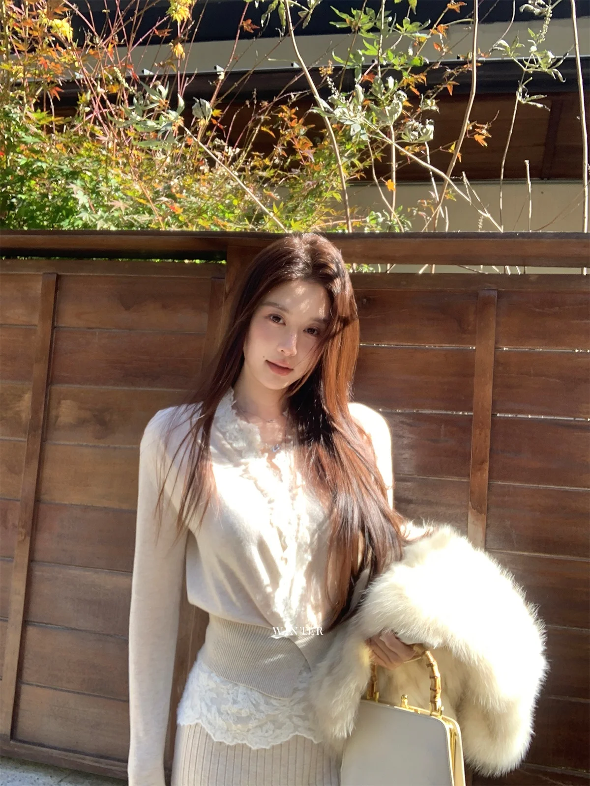 

Florr Playa Soft Knitted Lace Trim V-Neck Waist-Cinched Sweater And Skirt Set Women's Fashion Spring Collection