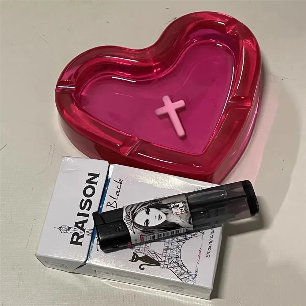 NEW Handmade Ashtray Love Heart Shape Cross Pink Resin Ashtray For Smoke Girls Cigarettes Remove Odor Smoking Accessories Gifts