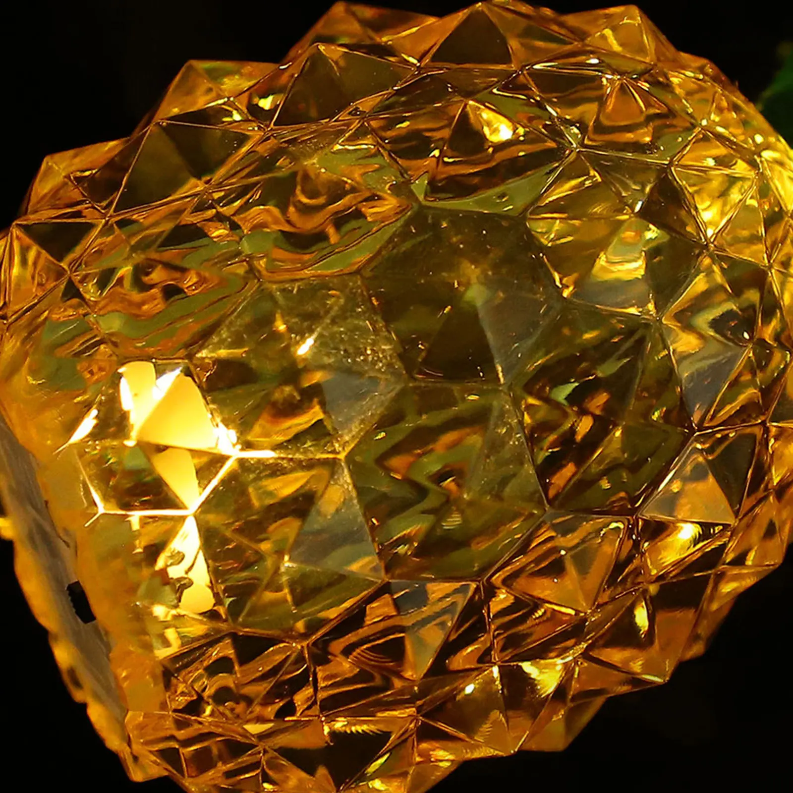 

LED Pineapple Lamp Acrylic Decorative Light Night Light Powered Indoor Outdoor Desktop Acrylic Pineapple Ornament Energy