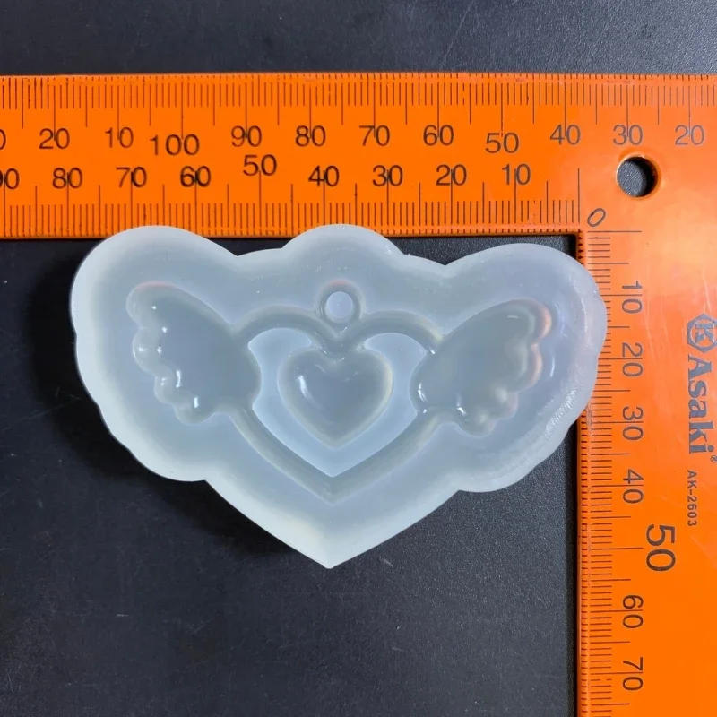 Love Wings Epoxy Resin Molds Pendant Decoration Silicone Molds Keychain Mold DIY Jewelry Tool Easy to Clean