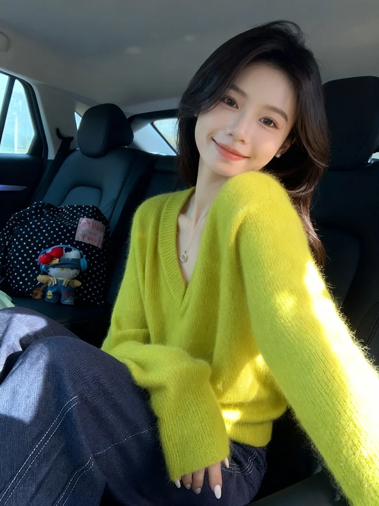 Ultra-Soft een Fluorescent Women's Knitted Sweater Autumn Winter Inner Wear Korean Sle Loose Fit V-Ne Long Sve Top