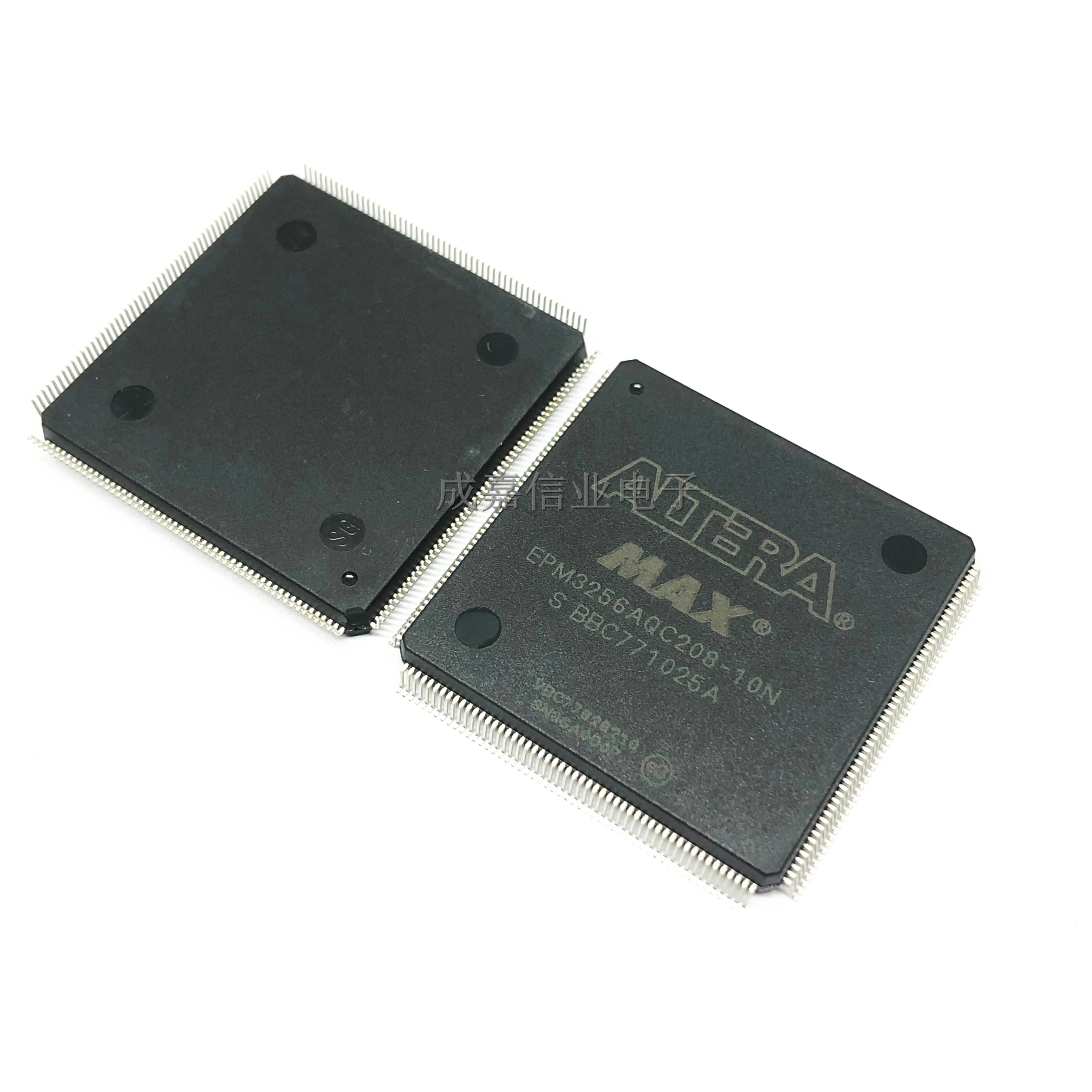 5pcs/Lot EPM3256AQC208-10N PQFP-208 CPLD - Complex Programmable Logic Devices CPLD - MAX 3000A 256 Macro 161 IOs