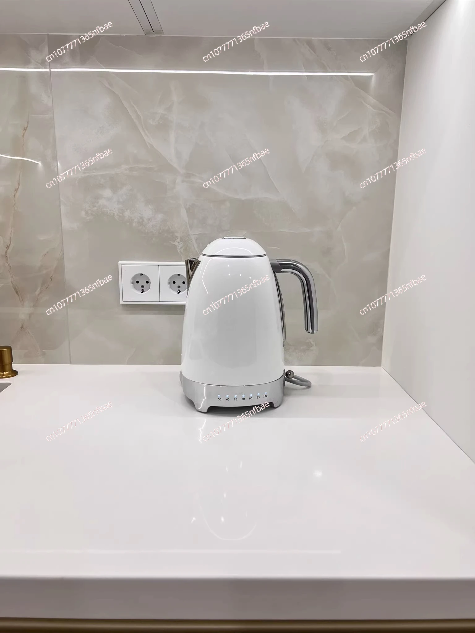 

Электрический чайник KLF04, 1,7 л, бытовой, с термостатом и 7 режимами регулировки температуры