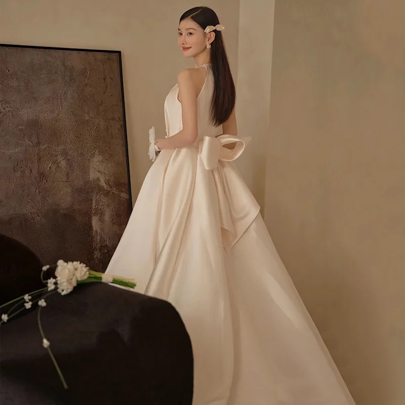 French Light Wedding Dress Simple New Bridal High-Grade Satin Halter Outdoor Dress Elegant Welcome Main Yarn Trailing