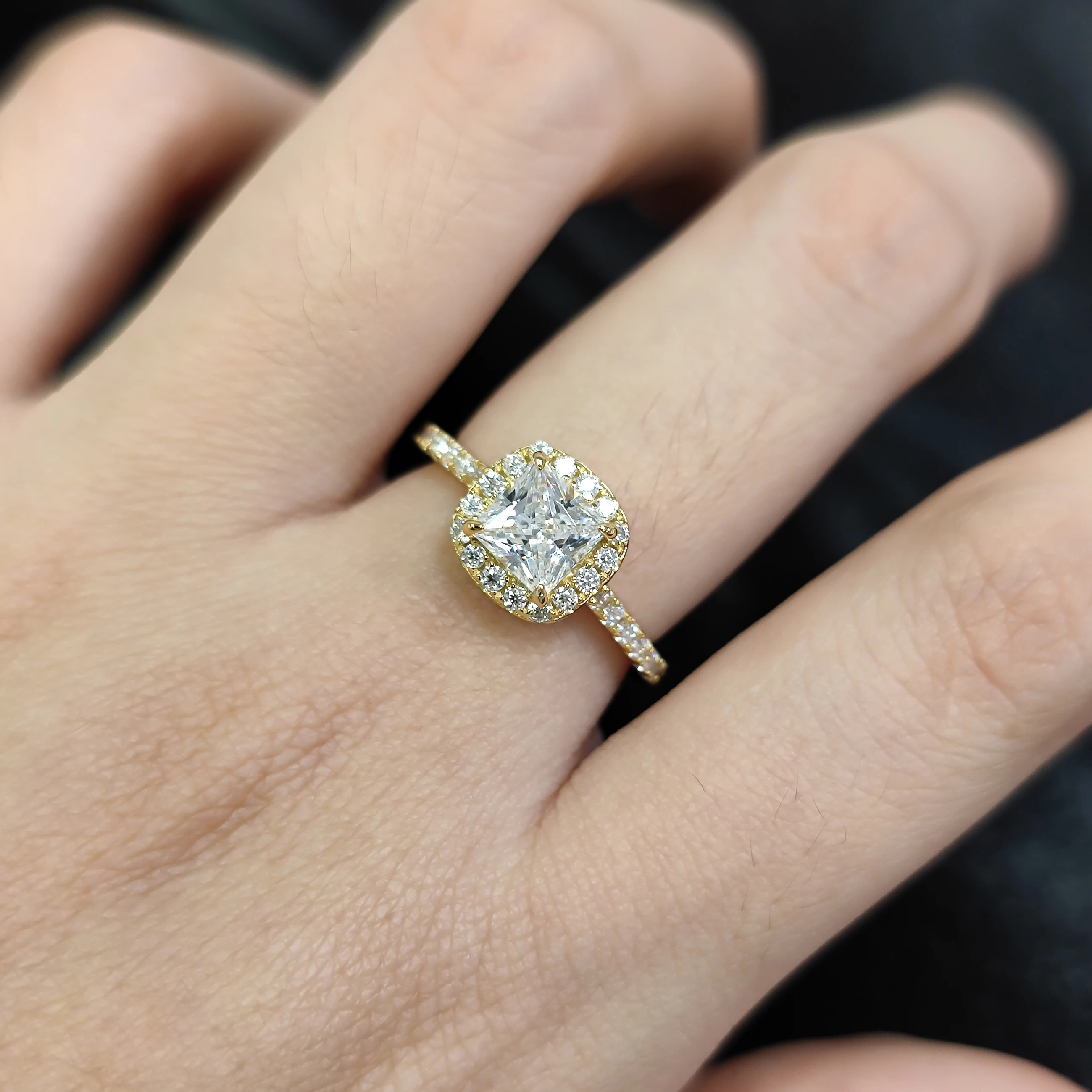 GEM'S BALLET 1.0CTW 5.5mm Princess Cut Halo Moissanite Engagement Ring with Side Stones in 18k Gold Plated 925 Sterling Silver