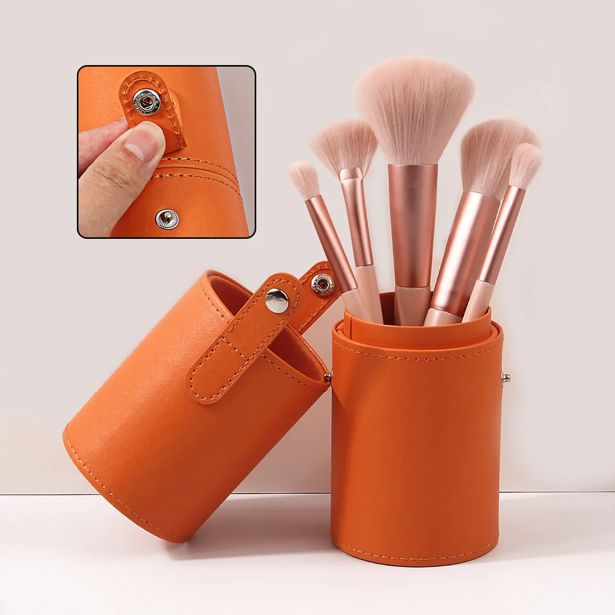 Make-upborstelhouder van PU-leer met grote capaciteit - Draagbare cosmetische organizer voor penselen en wenkbrauwpotloden (oranje)