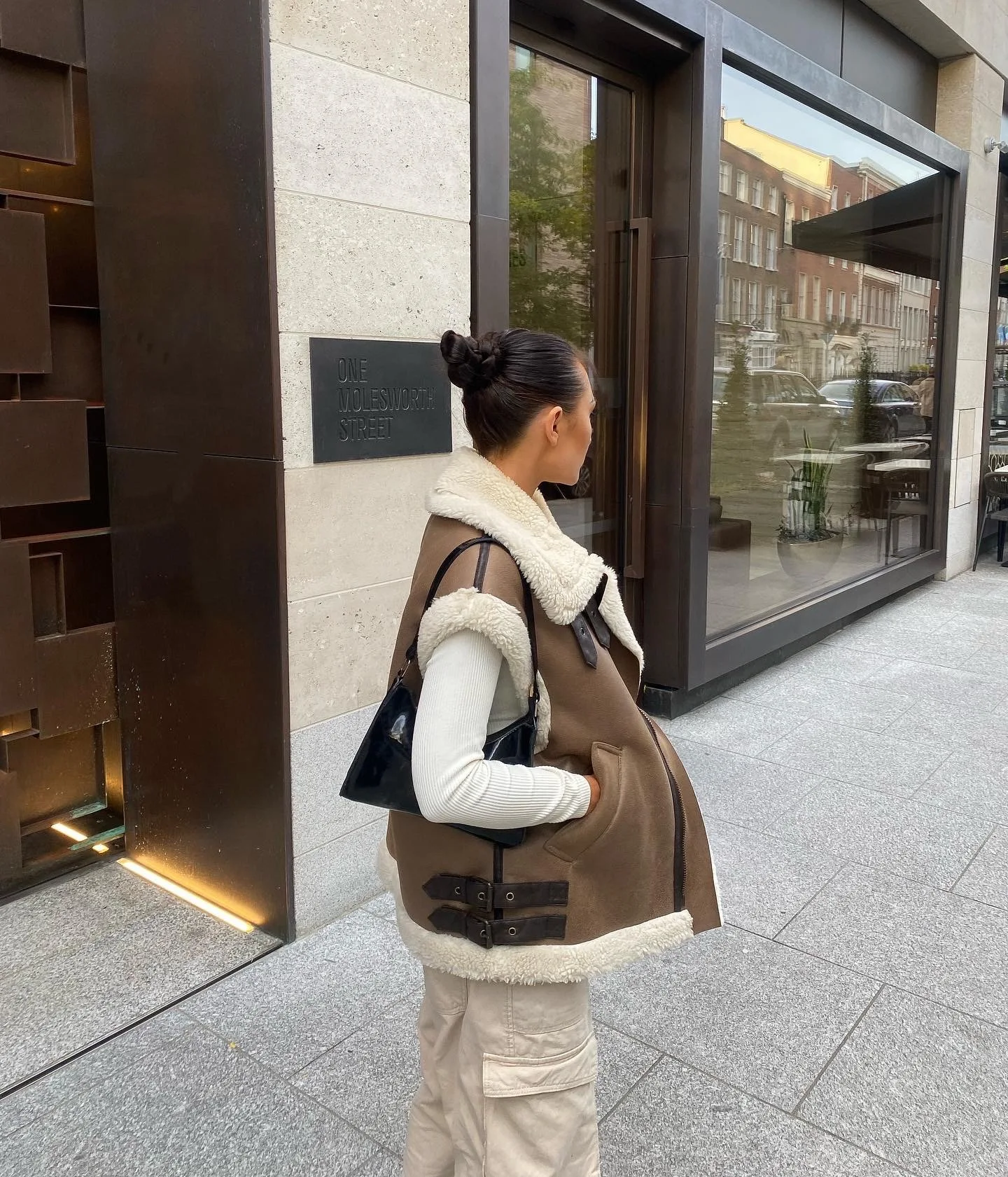 Autumn New Fashionable Women's Fashionable Camel-colored Leather and Fur Vest with A Motorcycle Style