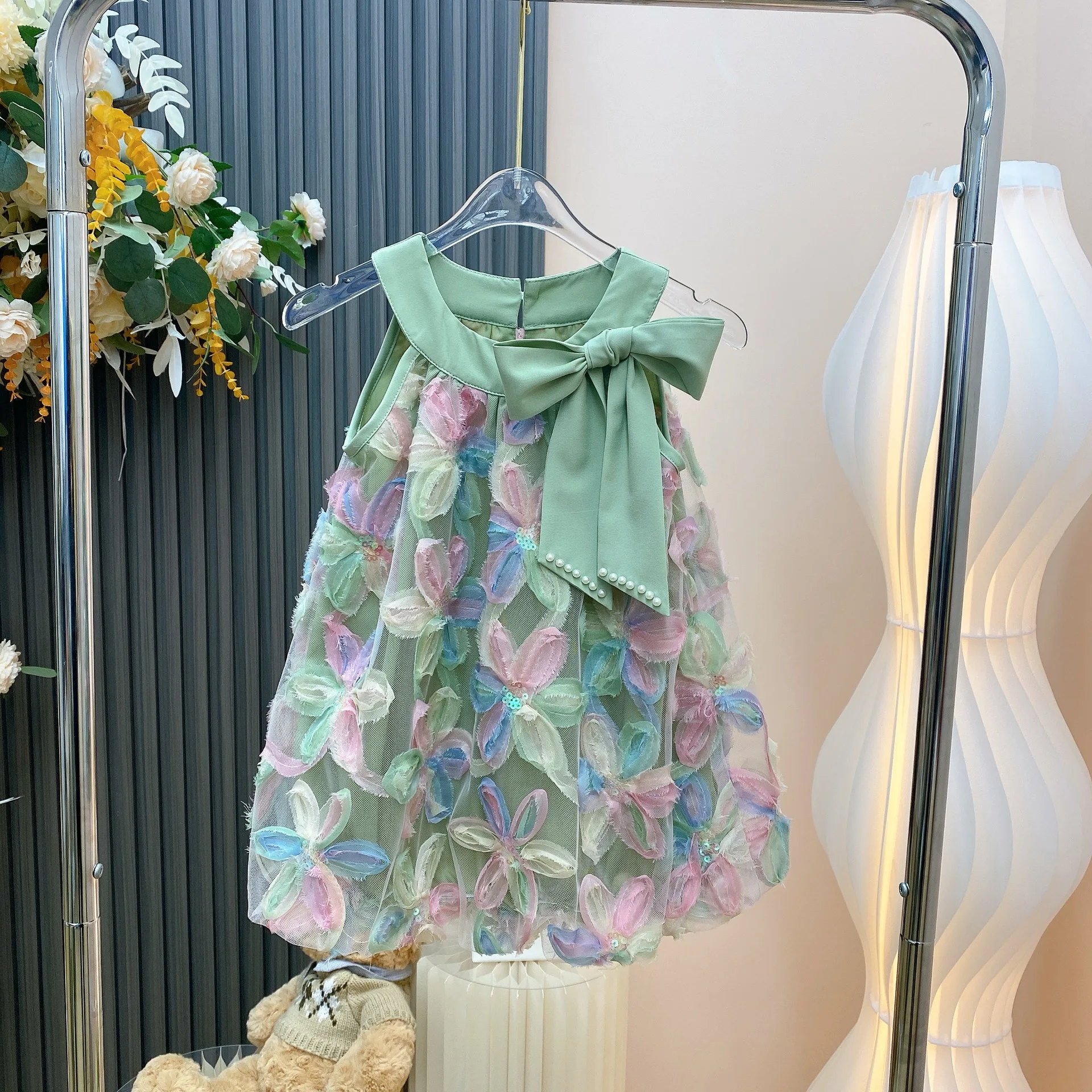 

2023 Summer New Novelty Girls' Dress Cute Flower Bow Charm Princess Dress Sweet Vestidos Children's Sleeveless Strap Dress