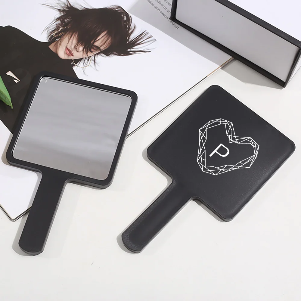 Miroir de maquillage carré à main, Compact et Chic, adapté aux sacs à main, convivial pour les voyages, retouche rapide, nom Initial, motif de 26 lettres, 1 pièce