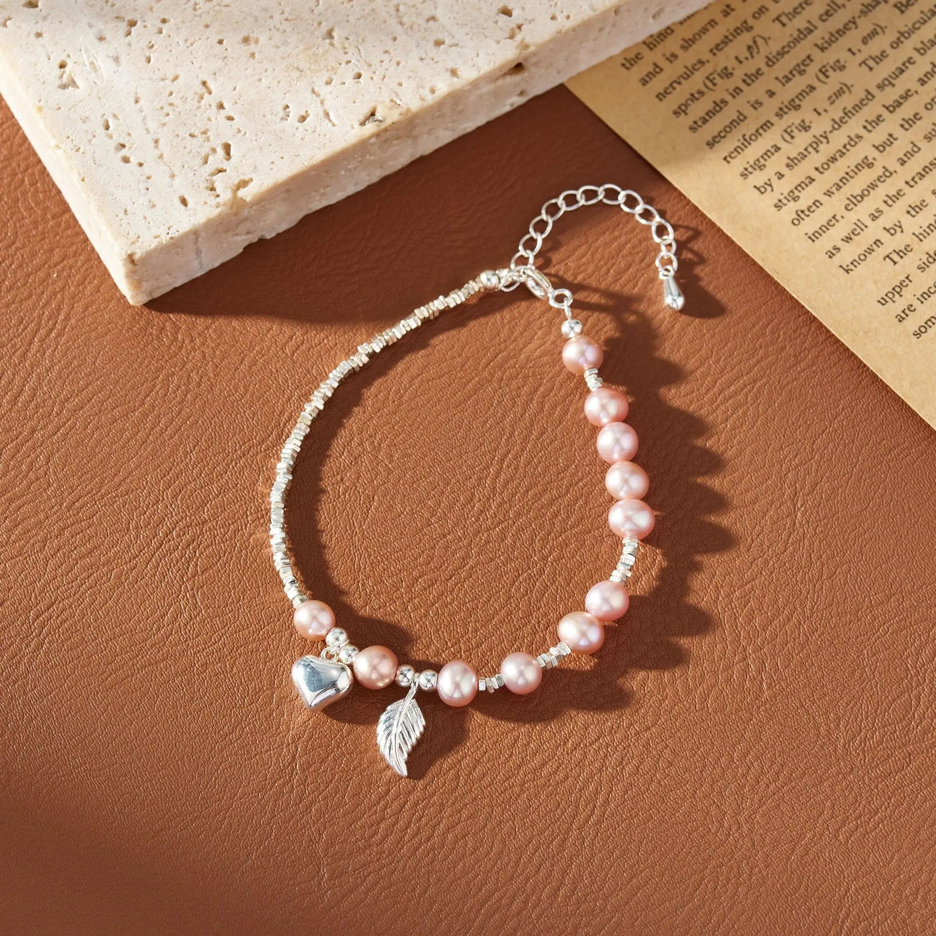 Women Pink Freshwater Real Pearl Bracelet Silver Chips Sweet Heart Charm Delicate Elegant Stackable Hand Jewelry