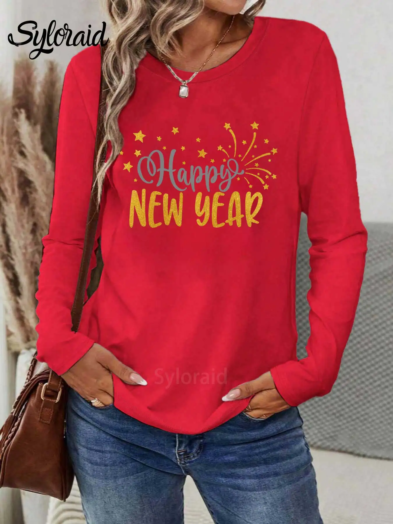 เสื้อยืดแขนยาวผู้หญิงลายพิมพ์ดาวและดอกไม้ไฟ ฉลองปีใหม่ แฟชั่นคอกลม สไตล์ลำลอง