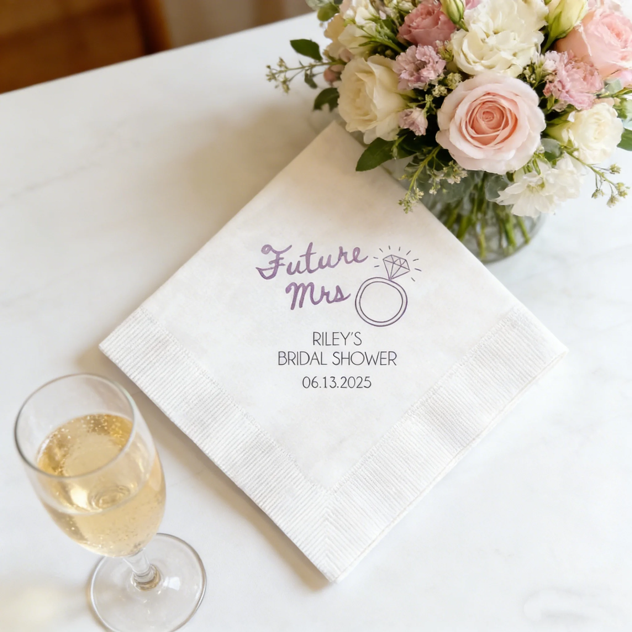 

50 шт. персонализированных салфеток для девичника с надписью «Future Mrs» и фольгированным бантом, элегантный декор для стола на девичник