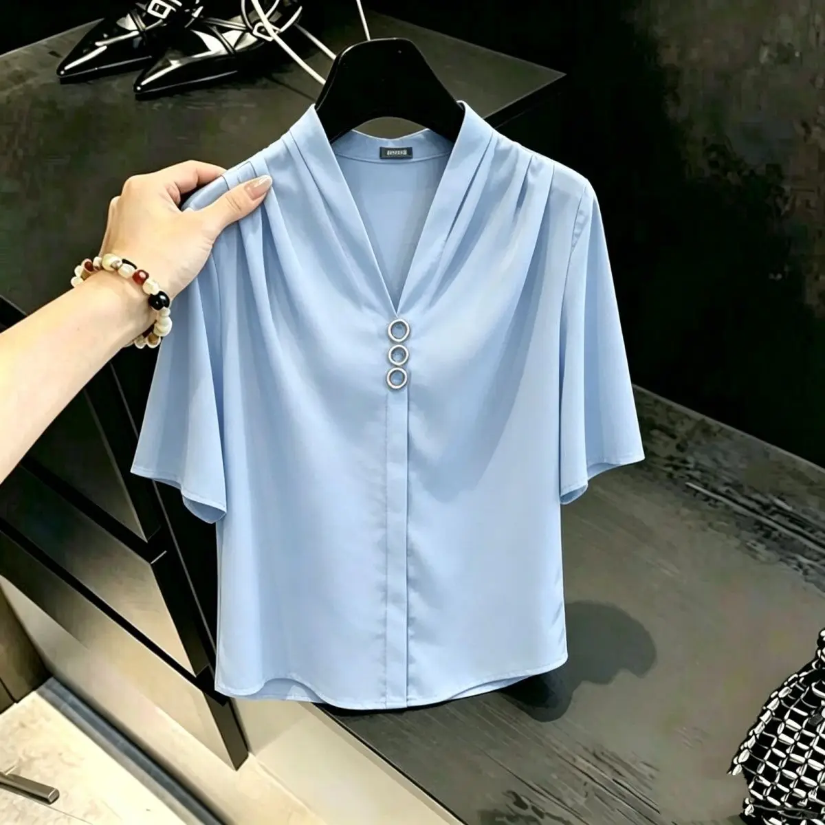 

Summer New Fashion Simple Women's Chiffon Shirt Loose Short Sleeve V-neck Top Trendy Korean Style Versatile Casual Blouse