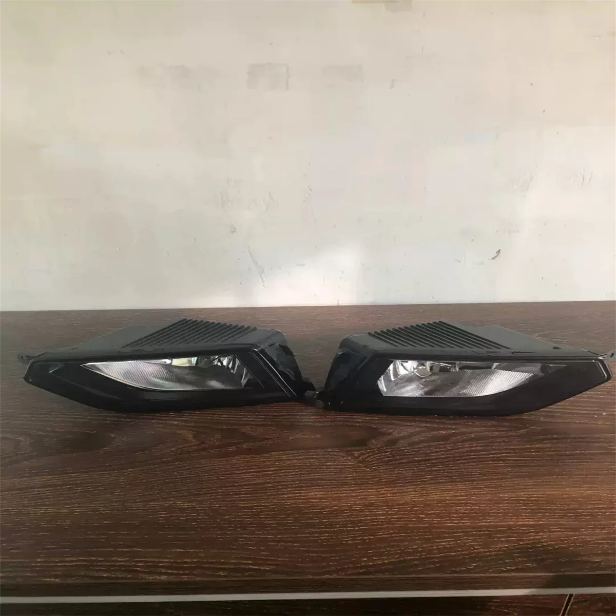 Car Front Bumper Light Fog Lamp Driving Lamp Foglights for Volkswagen Atlas Teramont
