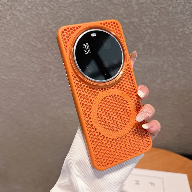 

For Xiaomi 15 Ultra Magnetic Honeycomb Shockproof Heat Dissipation Breathable Phone Cover For Xiaomi 13 14 15 Pro Shell Bumper