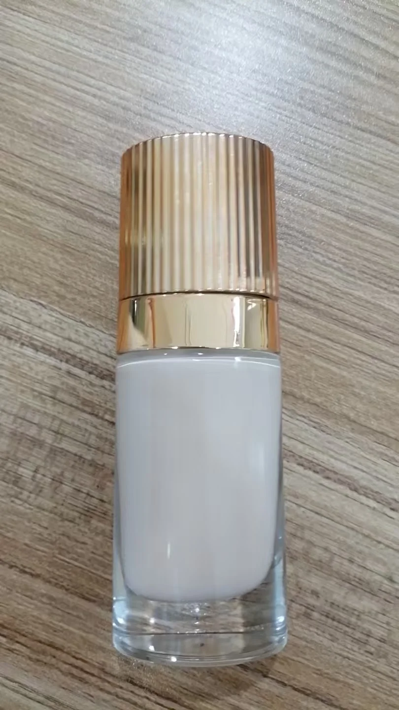 ไพรเมอร์หน้า 30 มล. แบรนด์ส่วนตัว โลโก้สั่งทำ ไม่เหนียวเหนอะหนะ ปกปิดรูขุมขน ให้ความชุ่มชื้น เนื้อประกายมุก ติดทนนาน