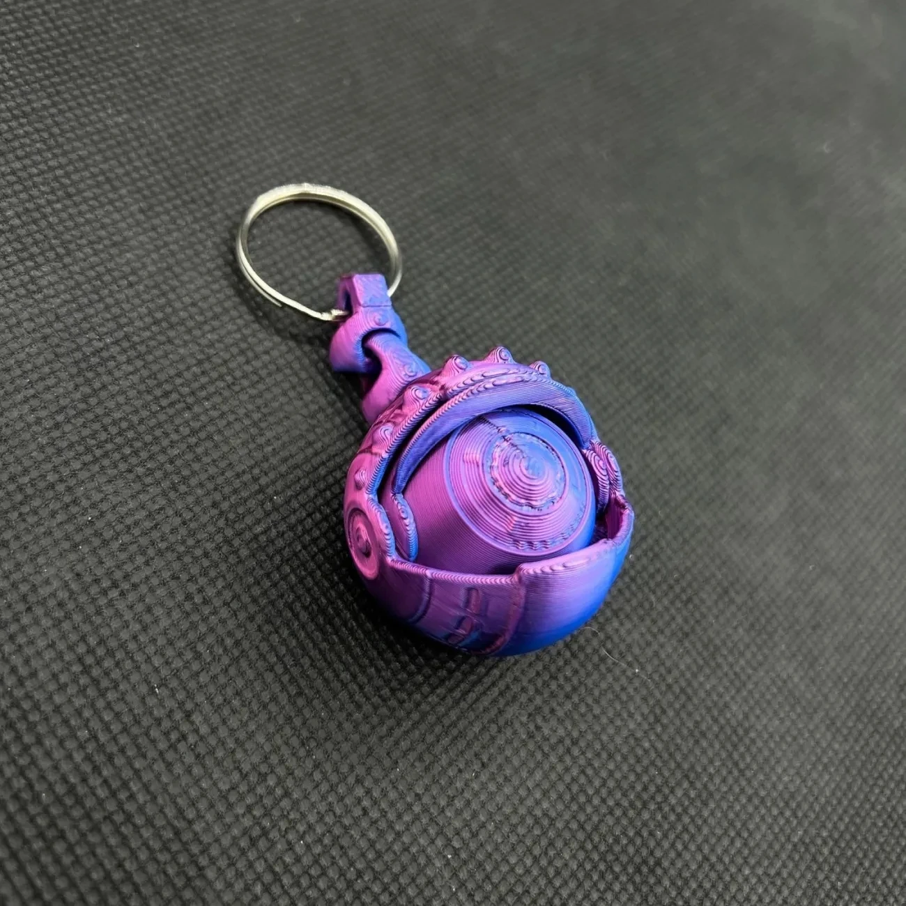 3D Printed Cyberpunk Movable Eyeball Prosthetic Eye Blinking Keychain Backpack Pendant Jewelry High Aesthetic Value Appearance