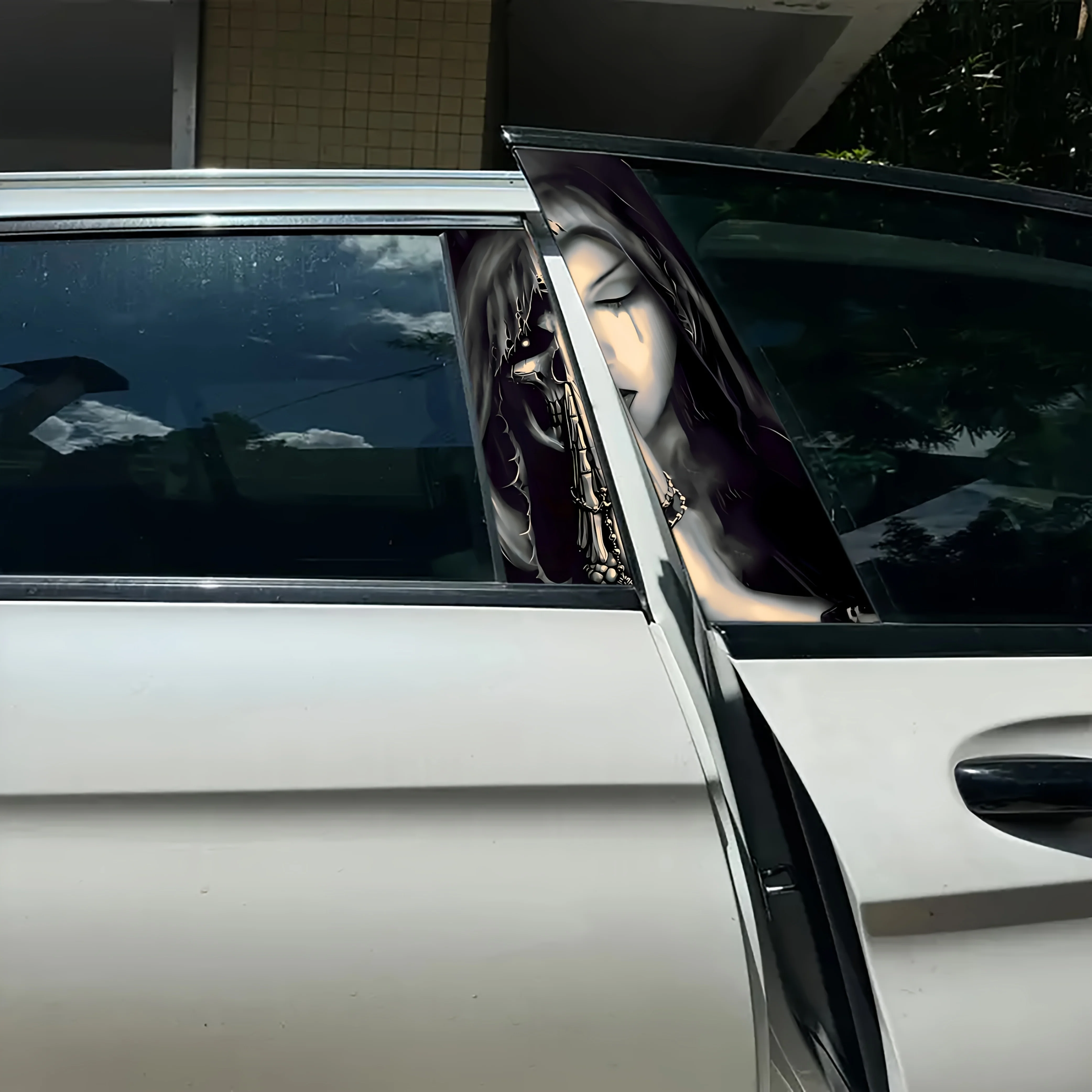 Pegatina de bruja de oración para coche, película protectora de Pilar B para vehículo con diseño de calavera, decoración de coche desechable, pegatina adhesiva de protección solar, 2 uds.