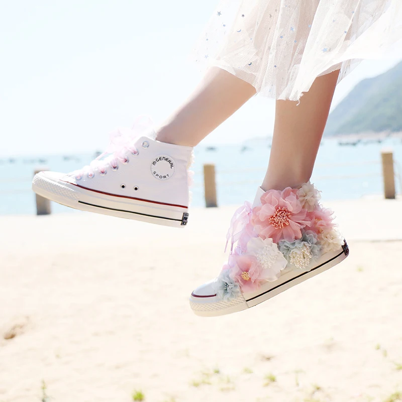 Womens Round Toe Sneakers DIY Flowers Shiny Girls Shoes Casual Sweet Breathable Laides High-top Canvas Pearl Beach