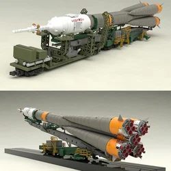 Stock Gsc Liangxiao Society Moderoid Series 1-150 Soyuz Launch Vehicle+transport Train Collection Model