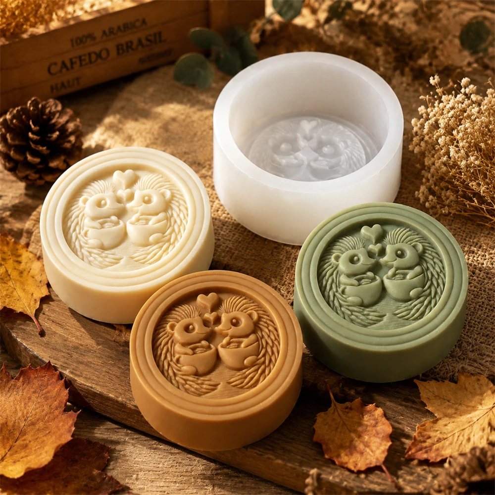 Hedgehog Couple Silicone Soap Mold Round Animal Love Heart Mold for DIY Handmade Soap Candle Making Resin Plaster Craft