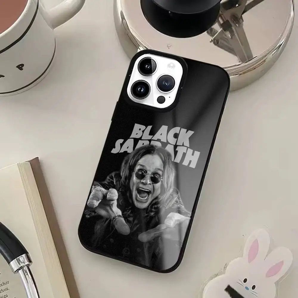 O-Ozzy O-Osbourne Phone Case For iPhone17,16,15,14,13,12,11 Plus,Pro Max For Magsafe Wireless Charging
