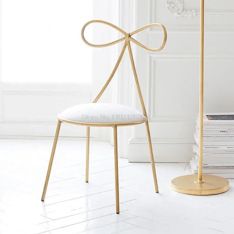 

Quality Metal Chair Fashion Nordic Bar Leisure Stool Modern Make Up Chair Dining Chair with Bow Shape Backrest with Foam Sponge