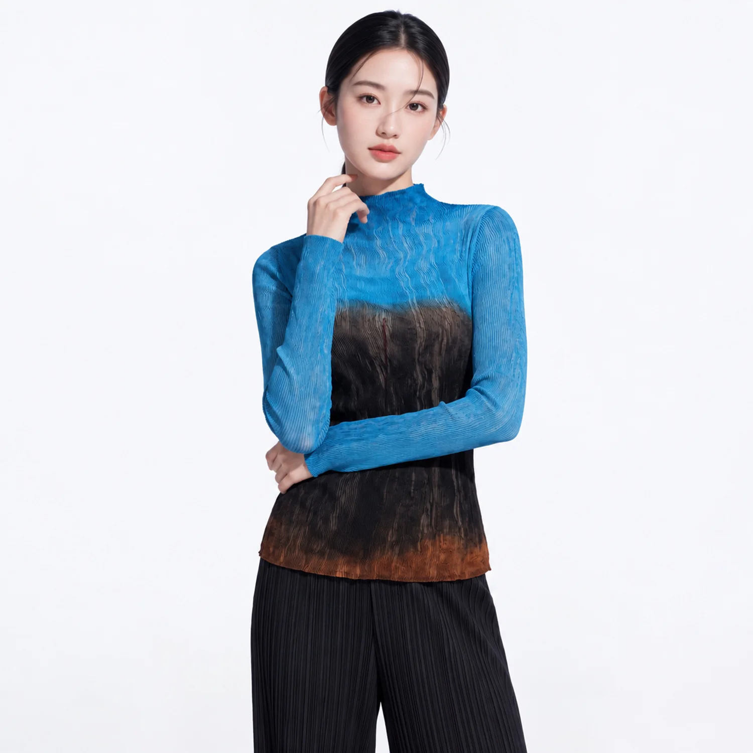 Miyake Style Pleated Quality Top with Niche Fashionable Gradient Half Turtleneck Textured Slim Long-sleeved T-shirt