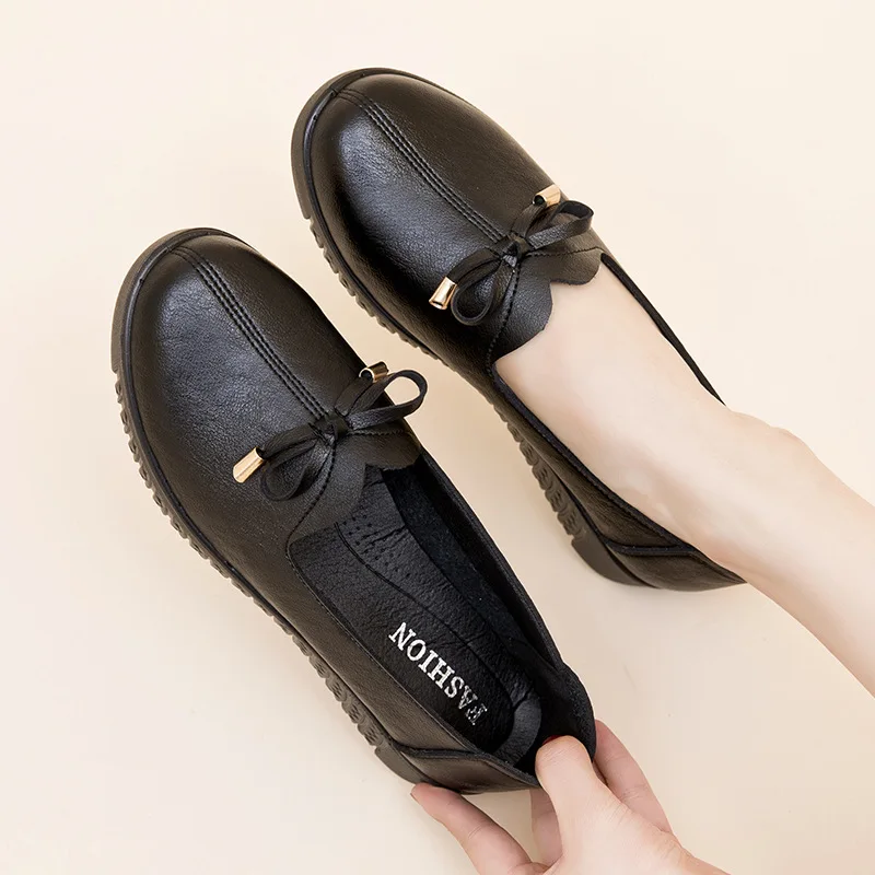 Women shoes genuine leather loafers non-slip breathable casual shoes ladies casual sneakers women flats plus size shoes