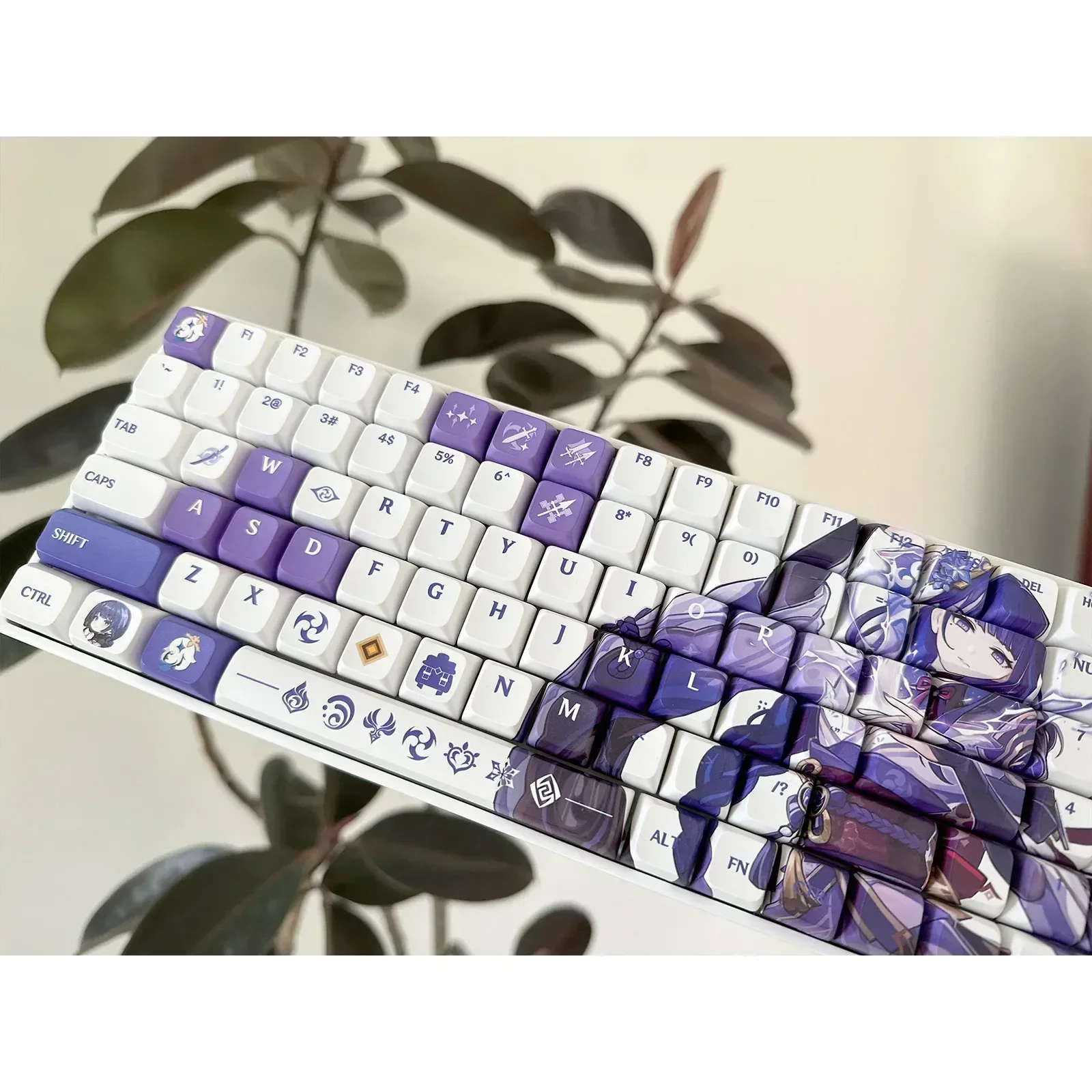 Genshin Impact Furina Wriothesley Mechanical Keyboard with Dye-sublimation 100 Keys PBT Plastic Keycaps