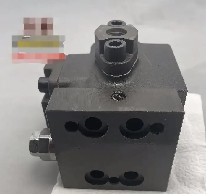 702-21-09147 Pressure Reducing Valve GP ASSY for Komatsu PC200-6 PC210-6 PC220-6 PC300-6 PC350-6 PC230-6 PC400-6 Excavator Parts