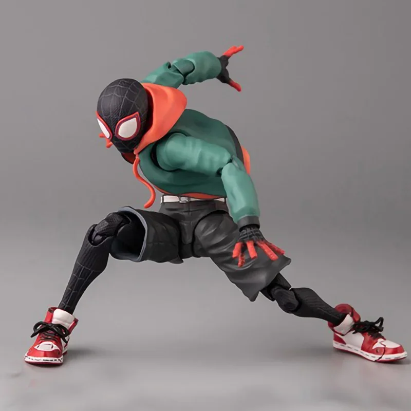 

New Sentinel Action Spider-Man Into The Spider-Verse Miles Morales Peni Parker Action Figure Model Toy Joint Movable Doll Gift