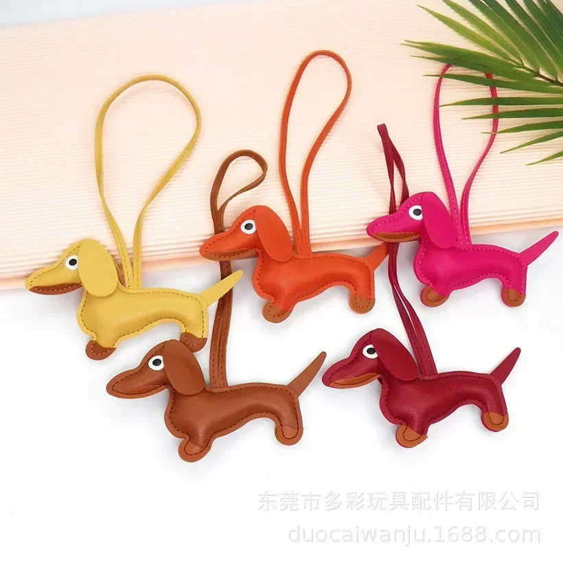 

Classic Cute Puppy Dog Bag Pendant Key chain Fashion PU Leather Dachshund key Ring Accessories