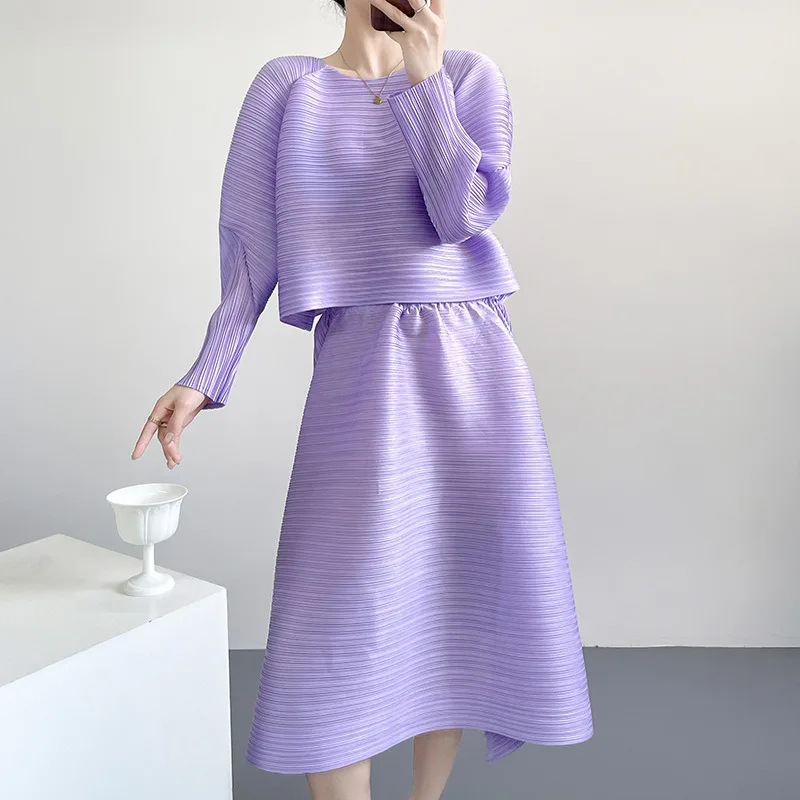 

Miyake Pleated Tops 2026 New Long-sleeved T-shirt A-line Half-skirt Large Size Simple Casual Elegant Vacation Commuter Women's