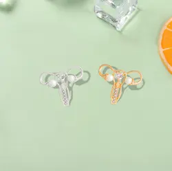 Female Womb uterus Brooch Pins Zircon pearl Organ medical jewelry Gynecology Medicine Symbol gift for Doctor Nurse