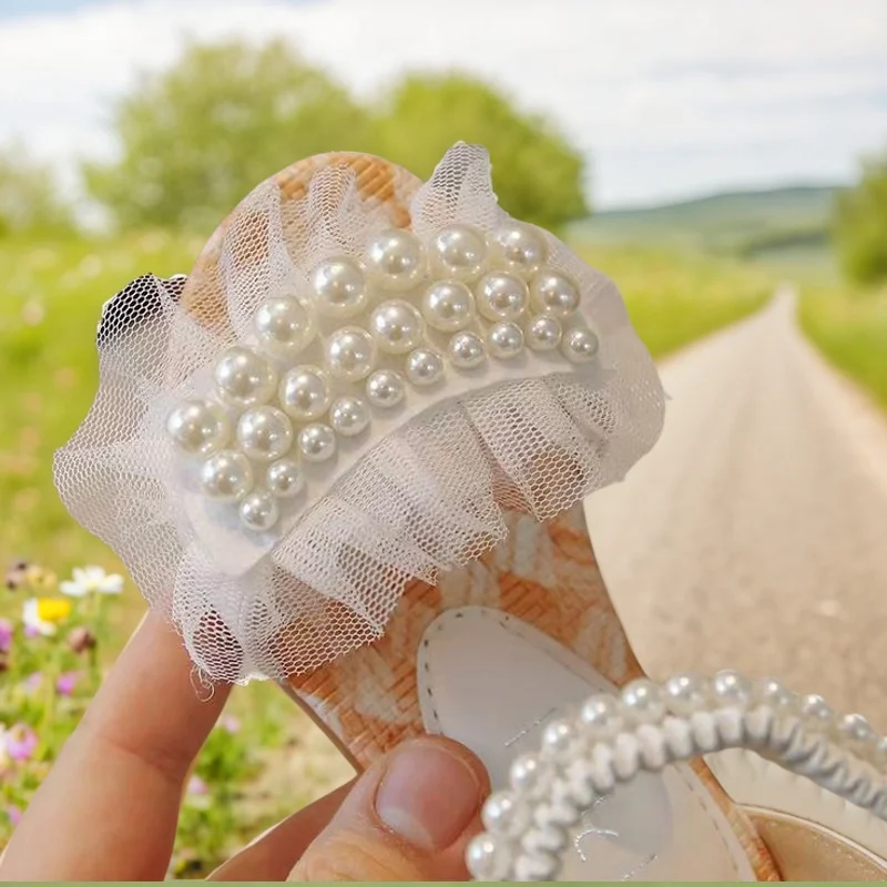 أحذية أطفال باللون الأرجواني والوردي والأبيض أحذية أميرات للبنات صنادل بناتي عصرية للأطفال مصممة أحذية فردية صنادل صيفية جديدة للفتيات