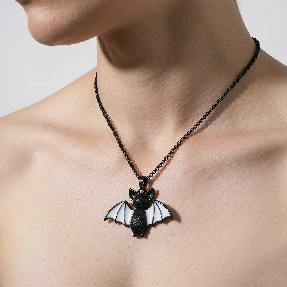 Men'S Accessories Trending - قلادة بندانت خفاش أسود بتصميم قوطي
