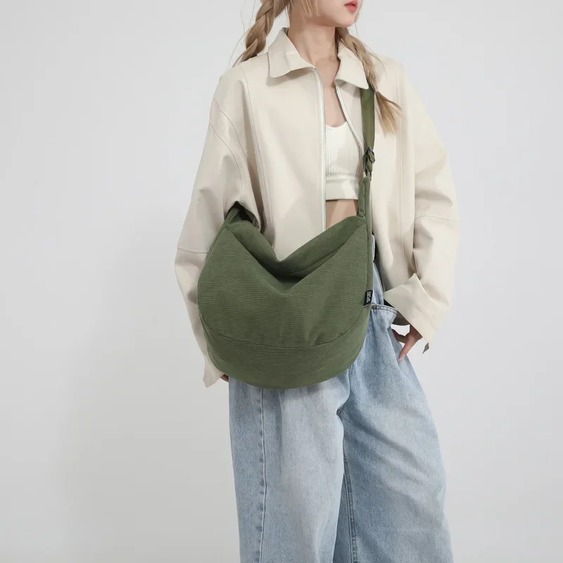 Literature and Leisure Large-capacity Strip Velvet Shoulder Messenger Bag Lazy Wind Solid Color Corduroy Dumpling Bag Women