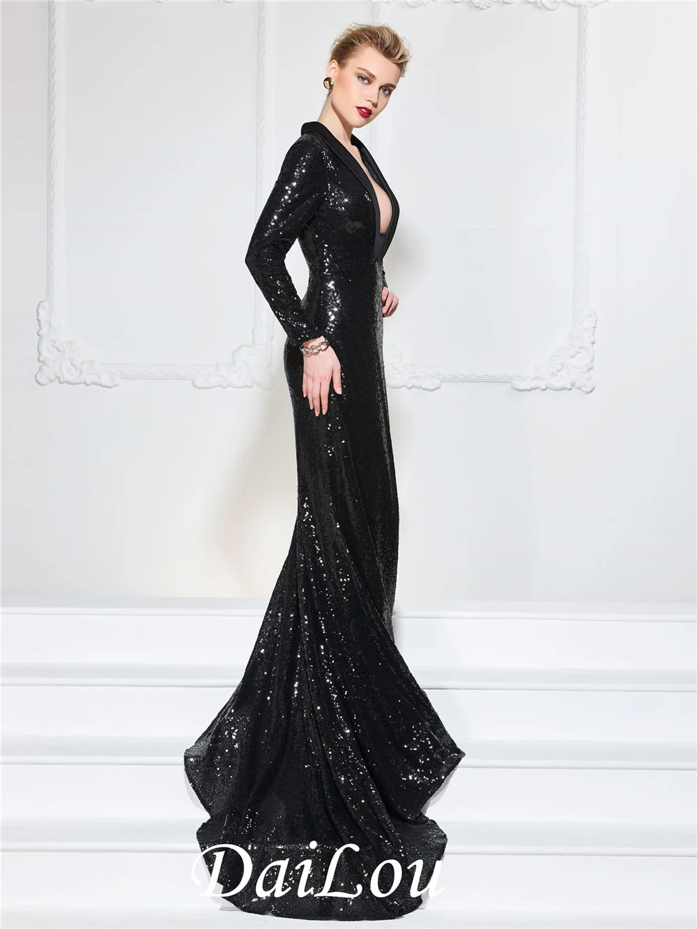 V-Neck Mermaid Court Train Long Sleeves Zipper-Up Floor-Length With Sequins Evening Dress 2022