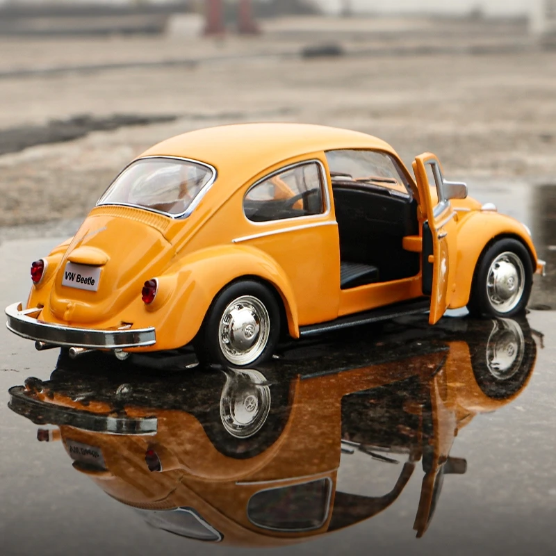 Volkswagen Beetle 1967 Retro Classic Car Simulation Diecast & Toy Vehicles Pull Back RMZ city 1:36 Alloy Model Gift For Children