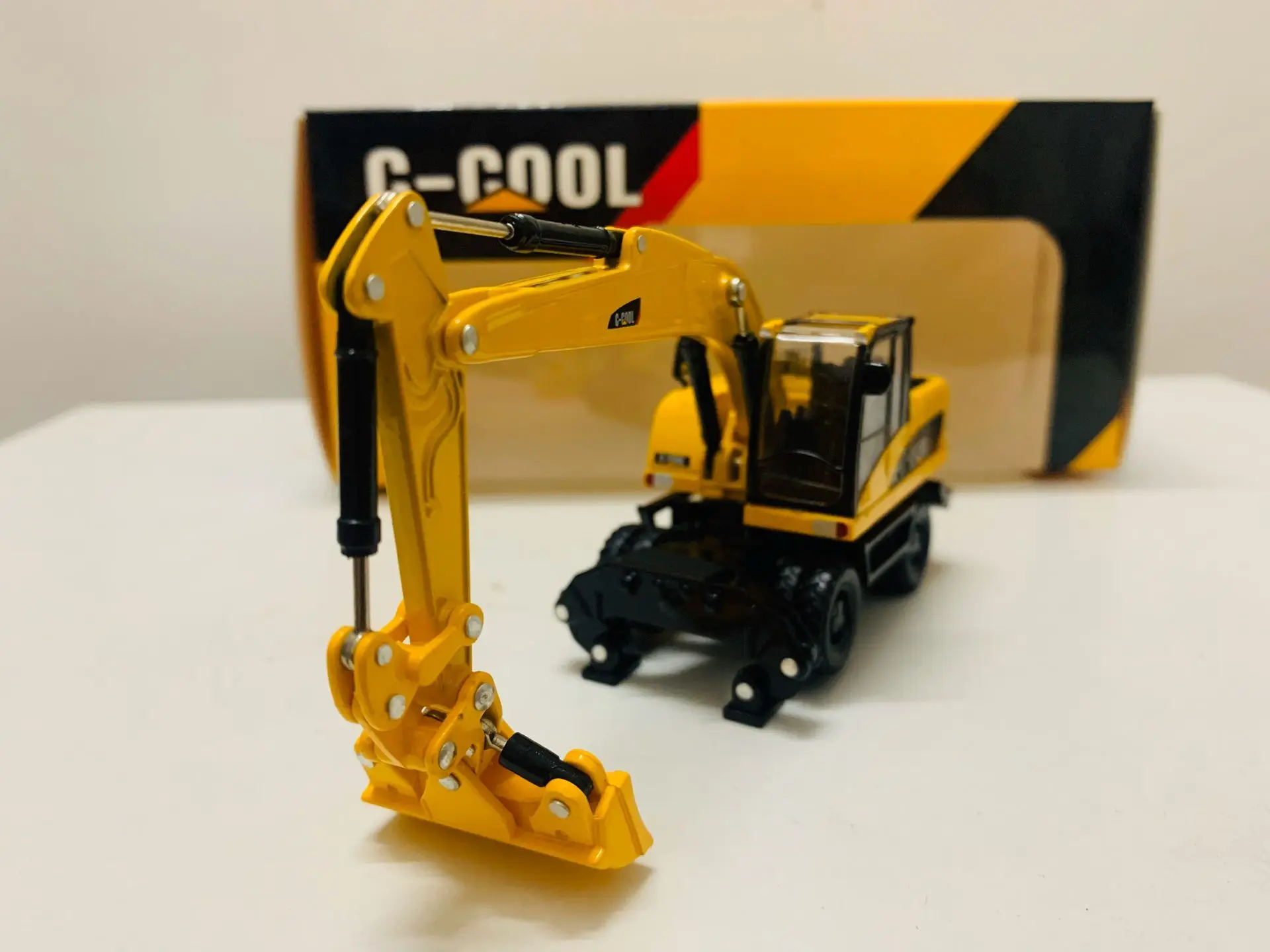 1/64 Scale DieCast Model - Wheel Excavator - Construction Vehicle - By C-COOL