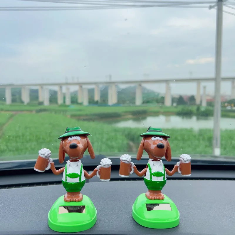 Criativo bonito pele de chocolate cerveja cão brinquedo solar dos desenhos animados engraçado dança balanço solar brinquedo do cão escritório carro decoração desktop presente