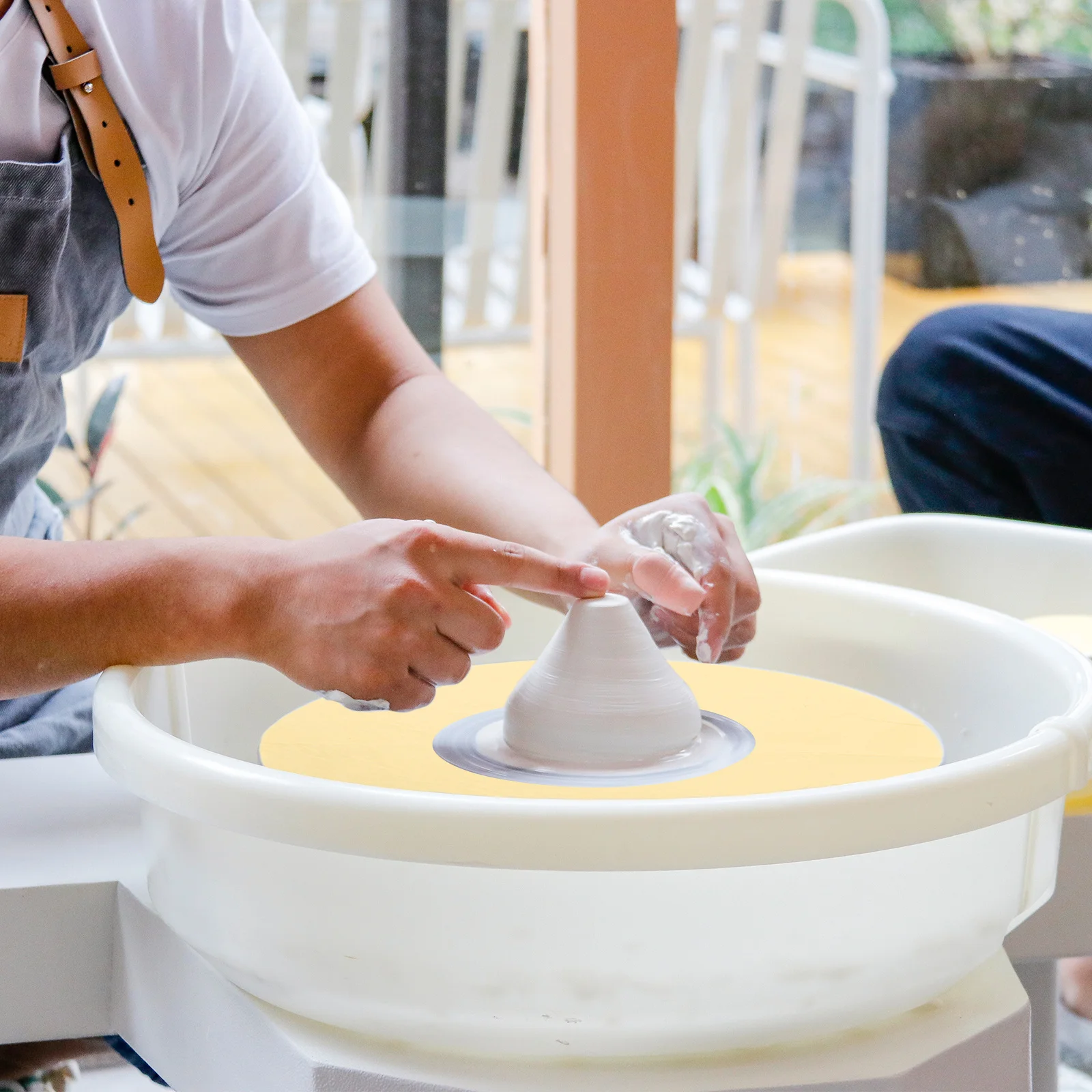 

2Pcs Pottery Fixing Mat Portable Absorbent Clay Sculpting Tools for Pottery Craft Making DIY Clay Sculpture Throwing Mat