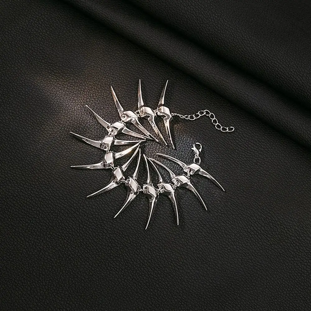 New Metal Thorn Bracelet Unisex Trendy Punk Bracelet Jewelry Super Cool Fish Bone Bangle Women Men