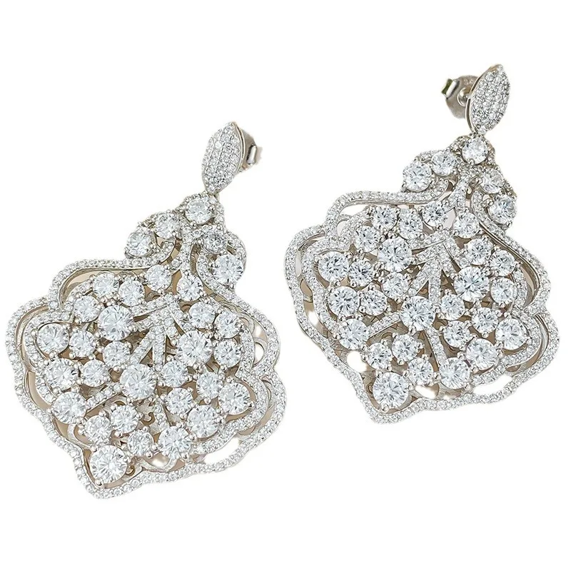 

S925 Silver Ear Studs Luxury Hand Set White Diamond Full Diamond Leaves Luxury, Elegant, Simple, and Versatile Earring Jewelry