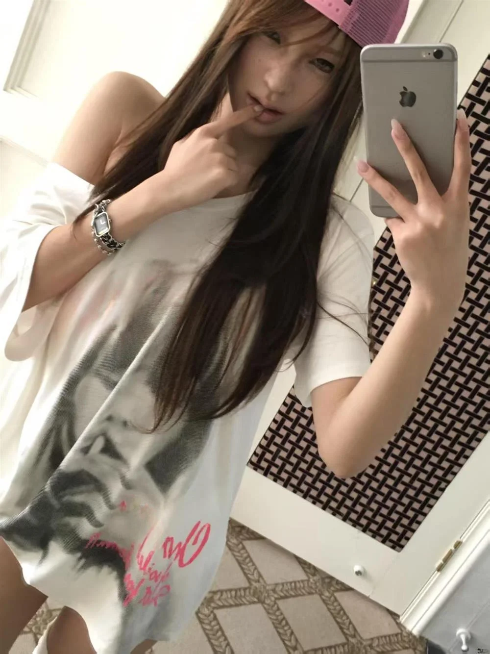 Summer American Retro Portrait Print Diagonal Shoulder T-shirt Women Pure Desirable Spicy Girl Shoulder Exposure Loose Medium...